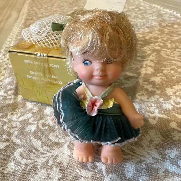 Vintage 1966 Mini Doll ‘Pee Wee’ Pocket Size with original box, removable hat - Picture 9 of 16